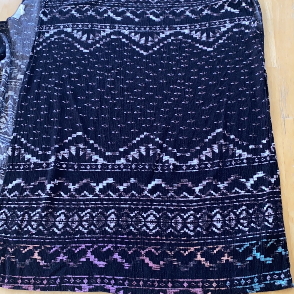 FREE TO FLY. Size Small Open Black Rayon Poncho w/Front blue/pink/purple design. - Picture 7 of 10